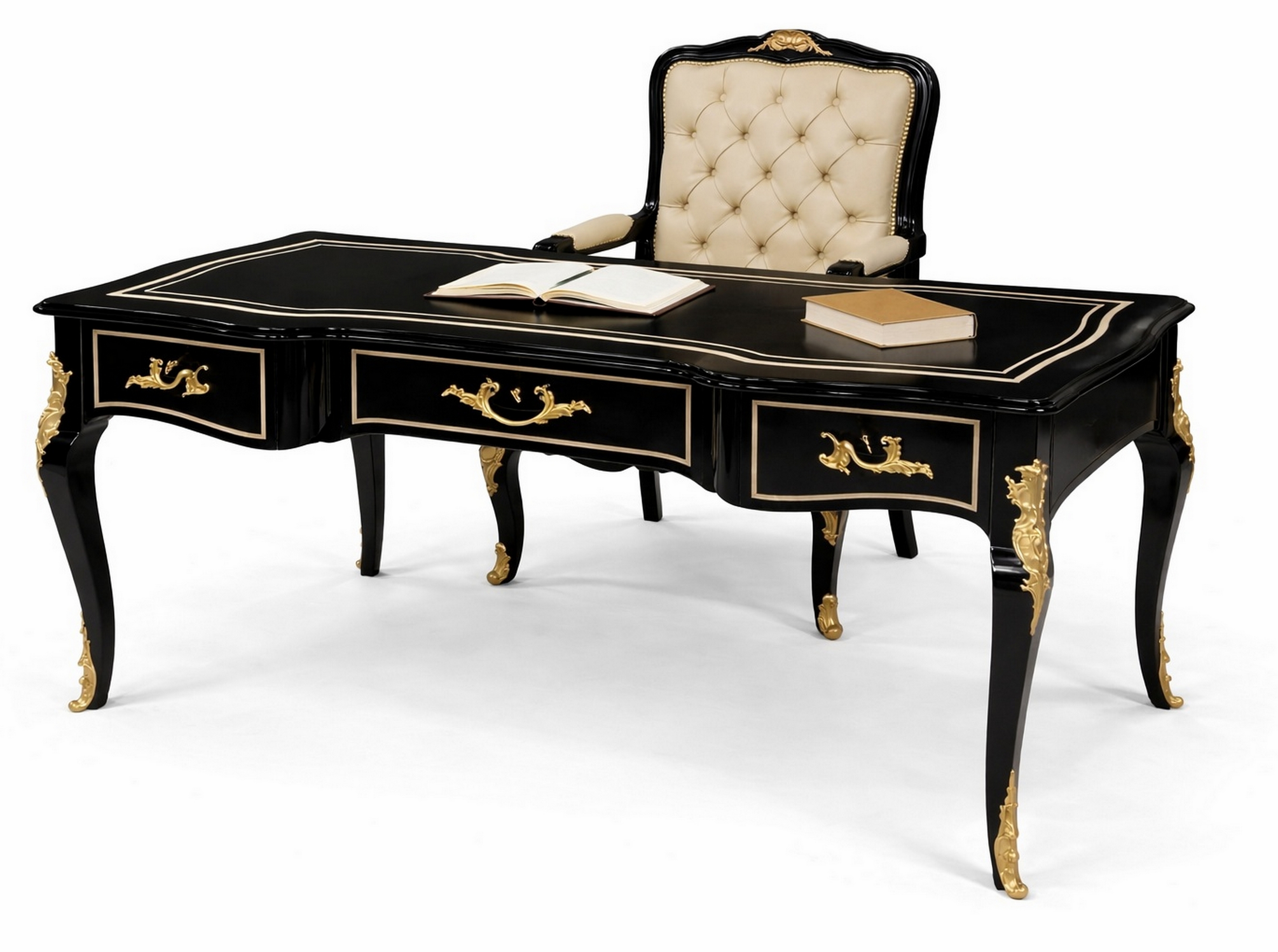 Bureau de luxe style baroque
